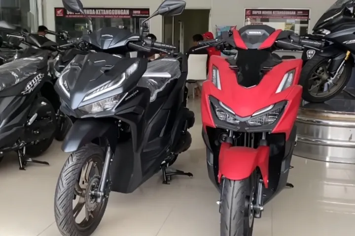 Vario 125 vs 160 2024: Pilih Mana? Harga & Spesifikasi