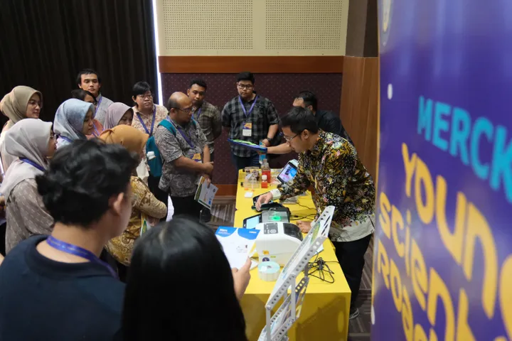 Merck: Science Tour Dorong SDM Riset Farmasi Unggul di Cibubur