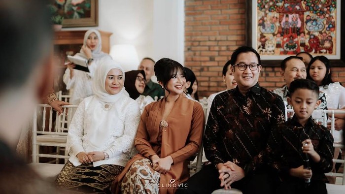 Misteri Suami Ikke Nurjanah Tak Hadir Lamaran Adira Terungkap