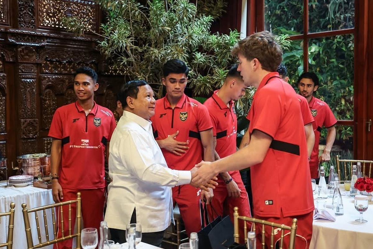 Misteri Sumber Dana Rolex Prabowo untuk Timnas Indonesia