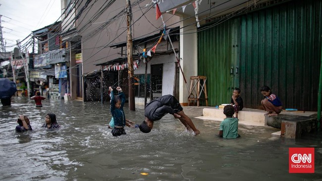 Super New Moon Picu Banjir Rob Jakarta Utara: BPBD Imbau Kewaspadaan Maksimal